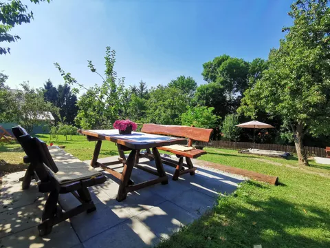 garden table